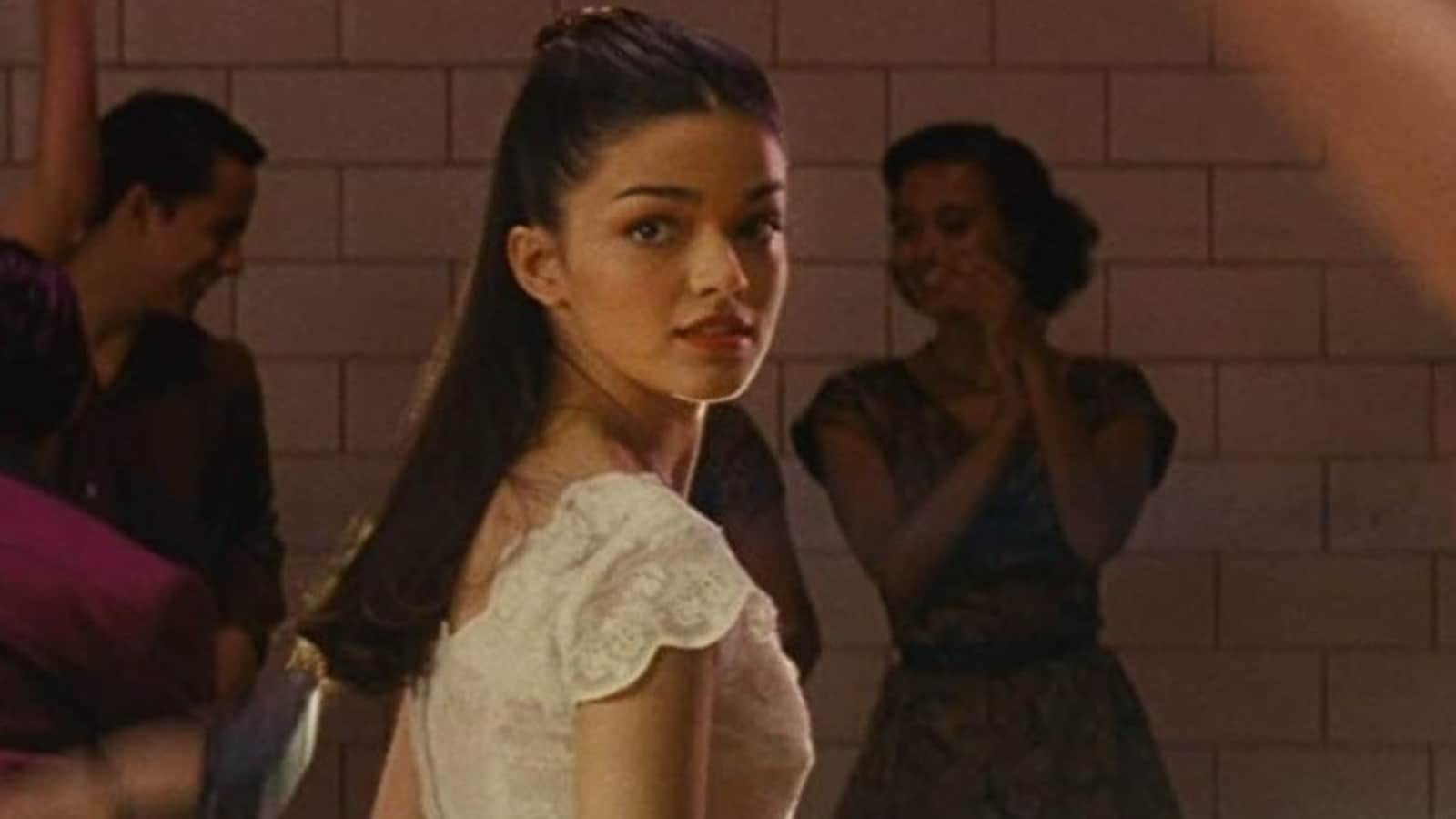 Rachel Zegler In West Side Story Wallpapers