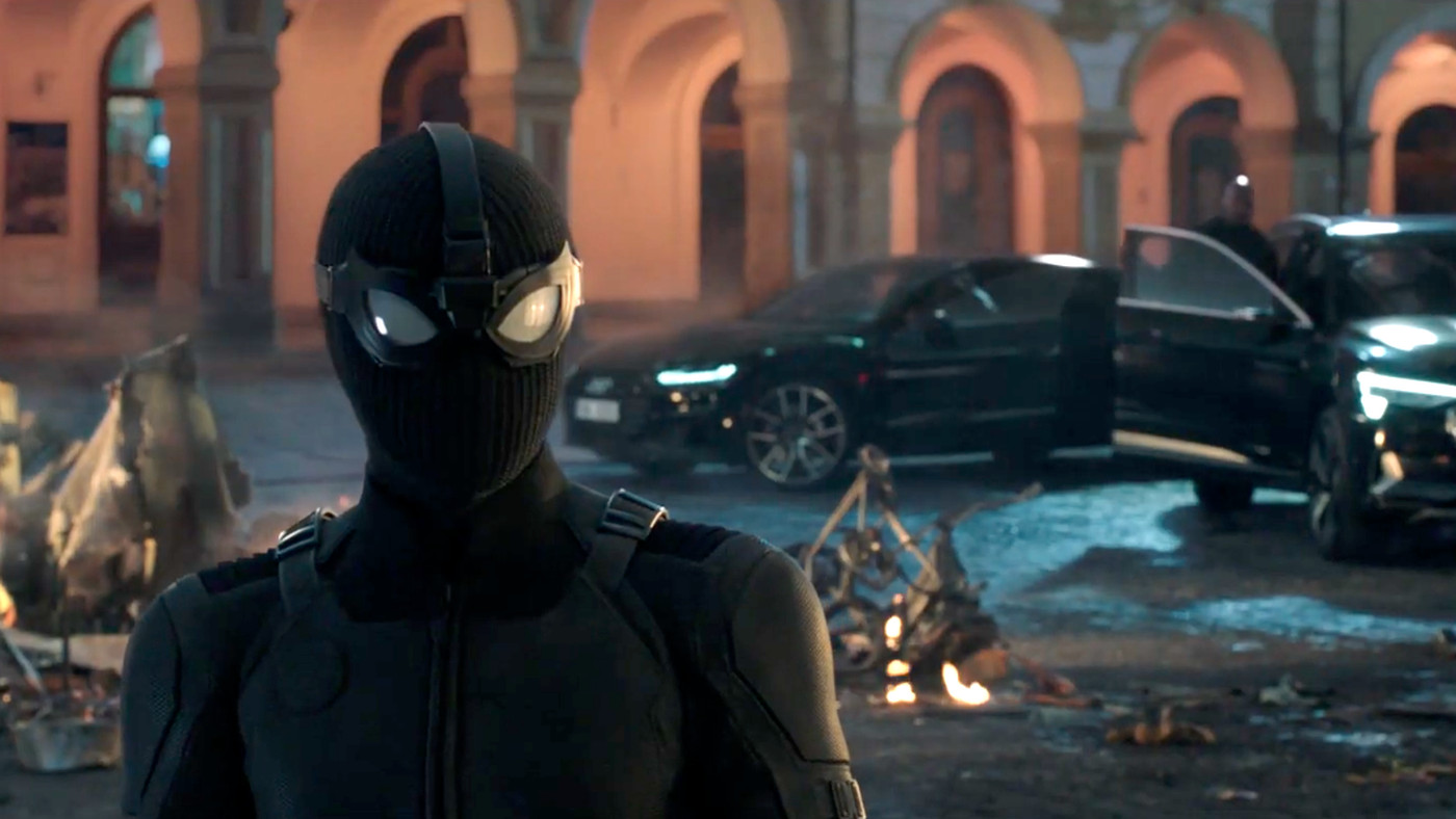 Spidey Stealth Black Suit In Spider Man Far From Home Wallpapers