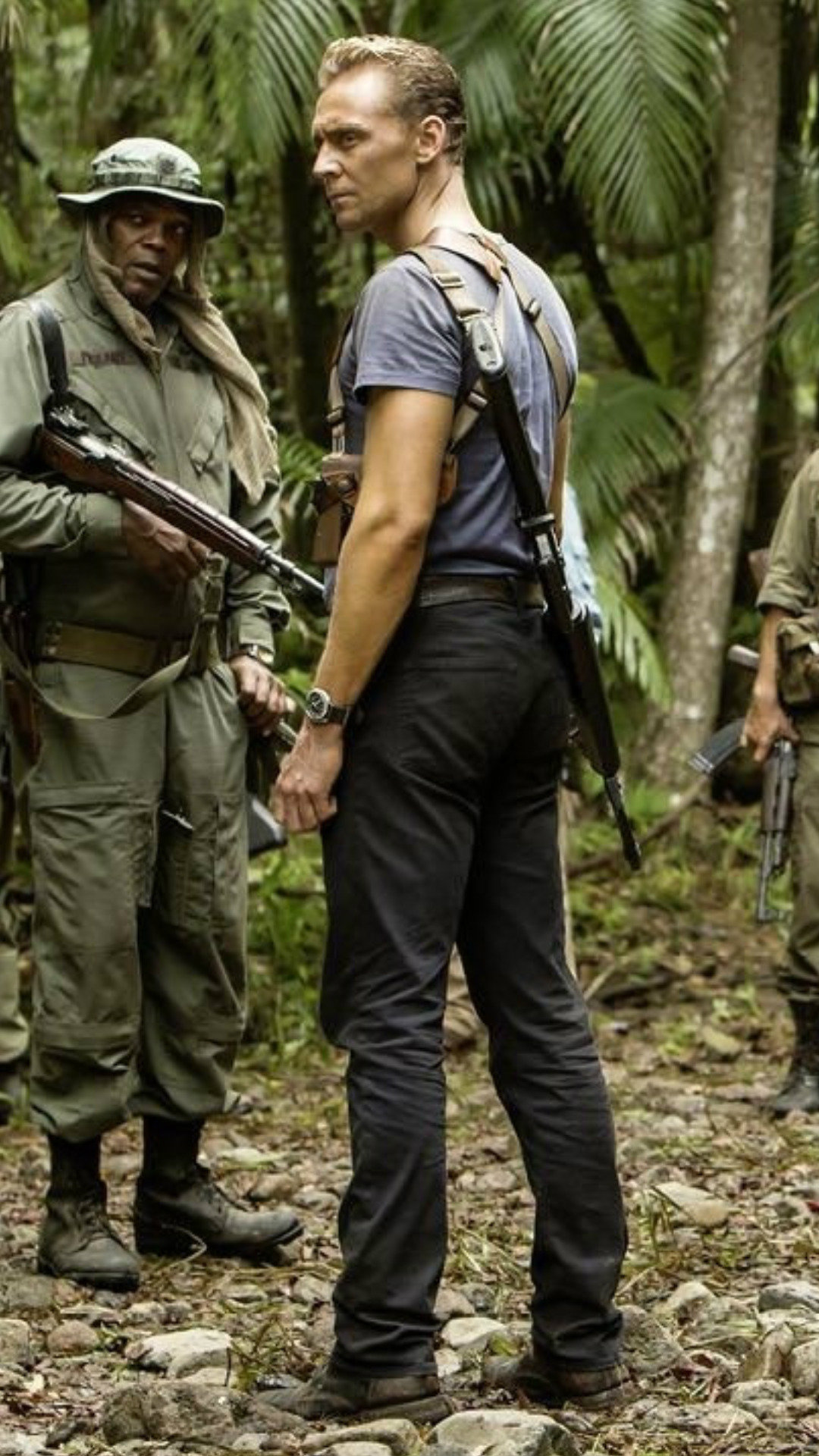 Tom Hiddleston In Kong Skull Island Wallpapers