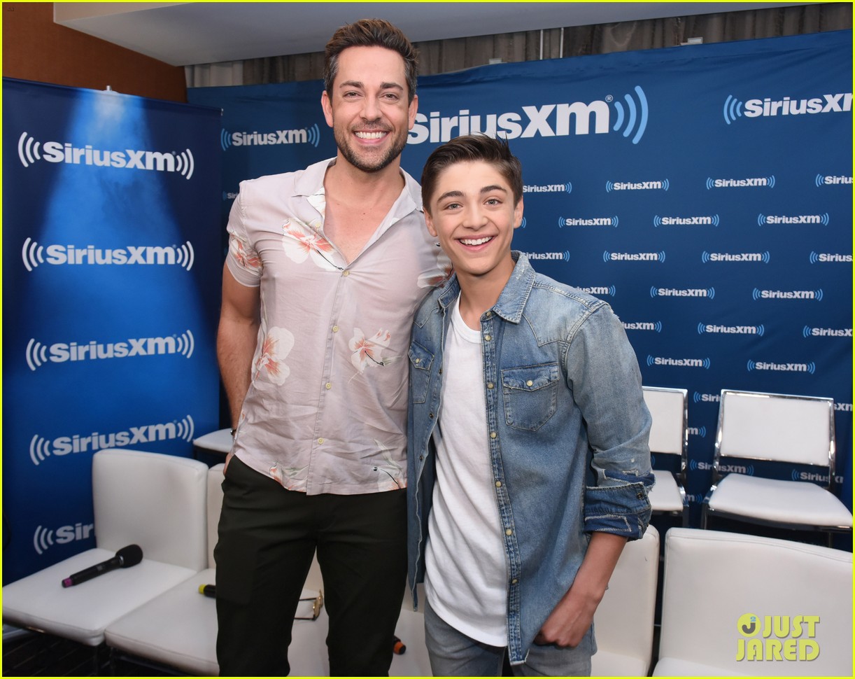 Zachary Levi And Asher Angel In Shazam Movie Wallpapers