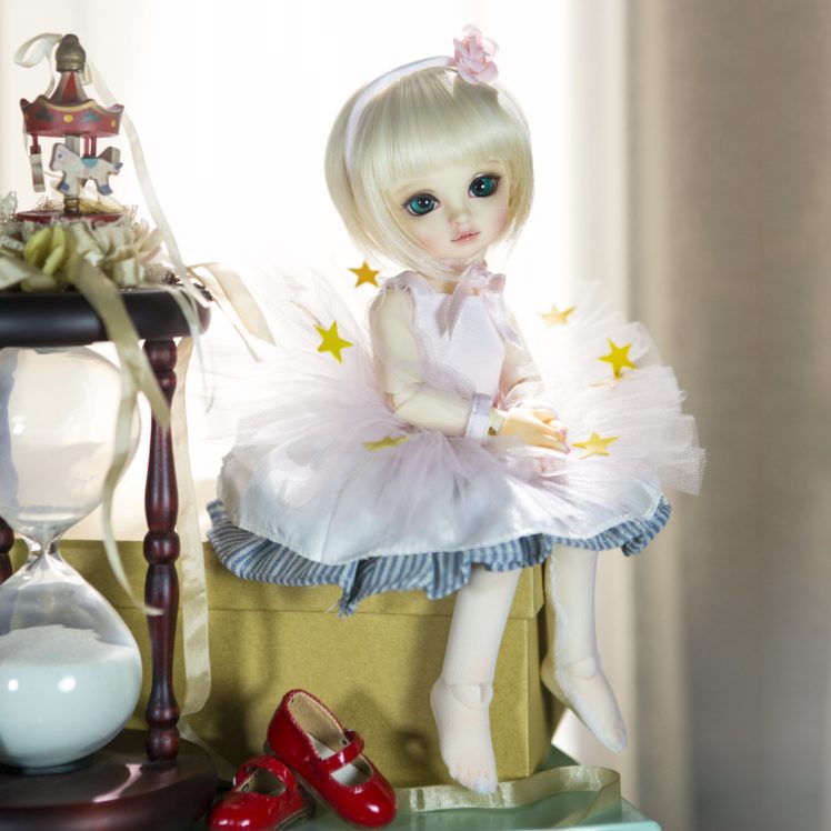 Beautiful And Cute Dolls  Wallpapers