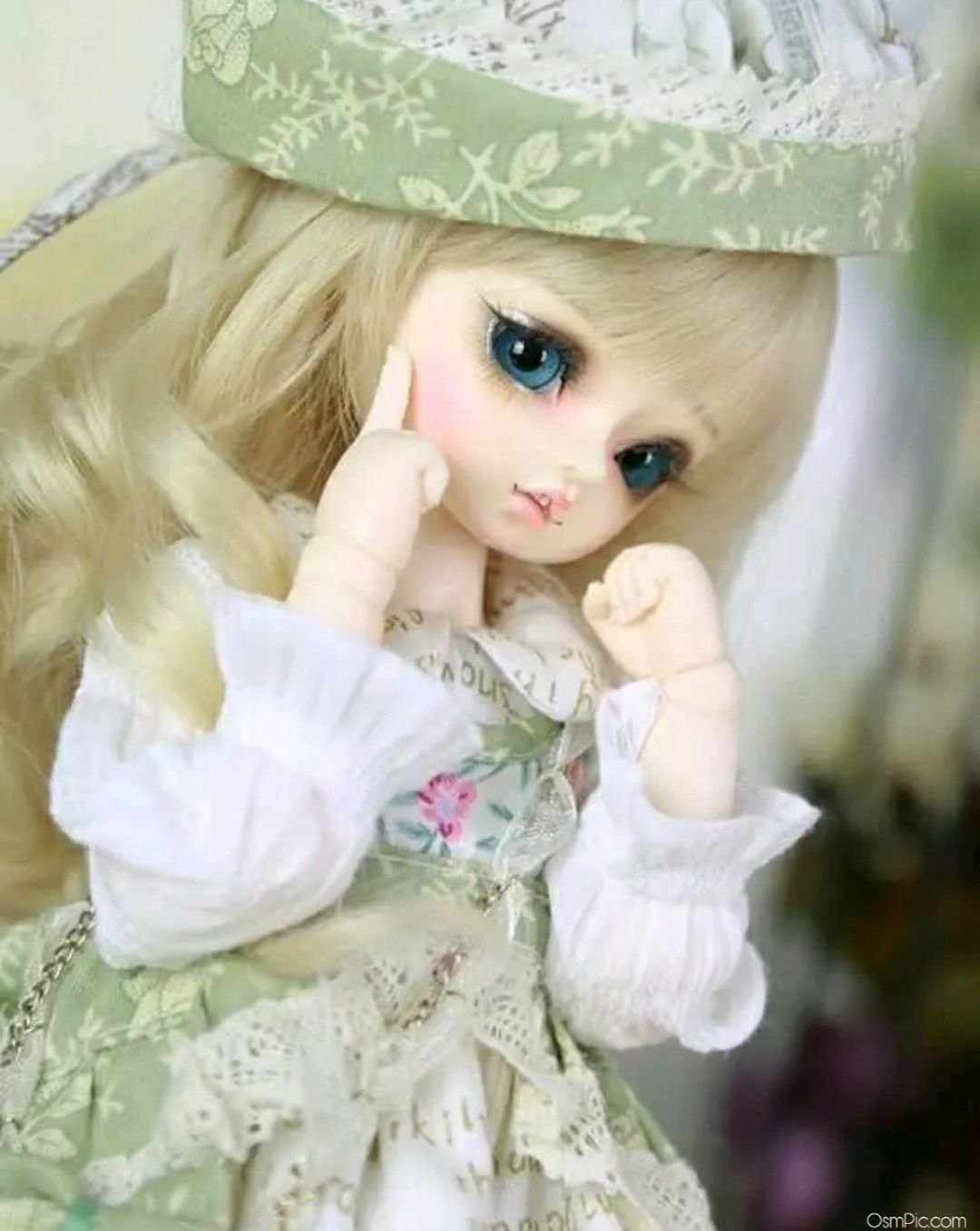 Beautiful And Cute Dolls  Wallpapers