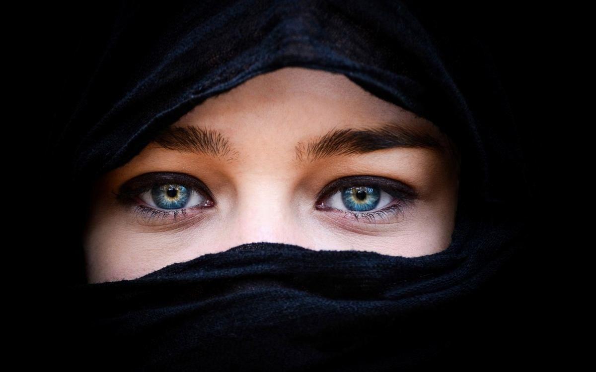 Beautiful Islamic Girls Wallpapers