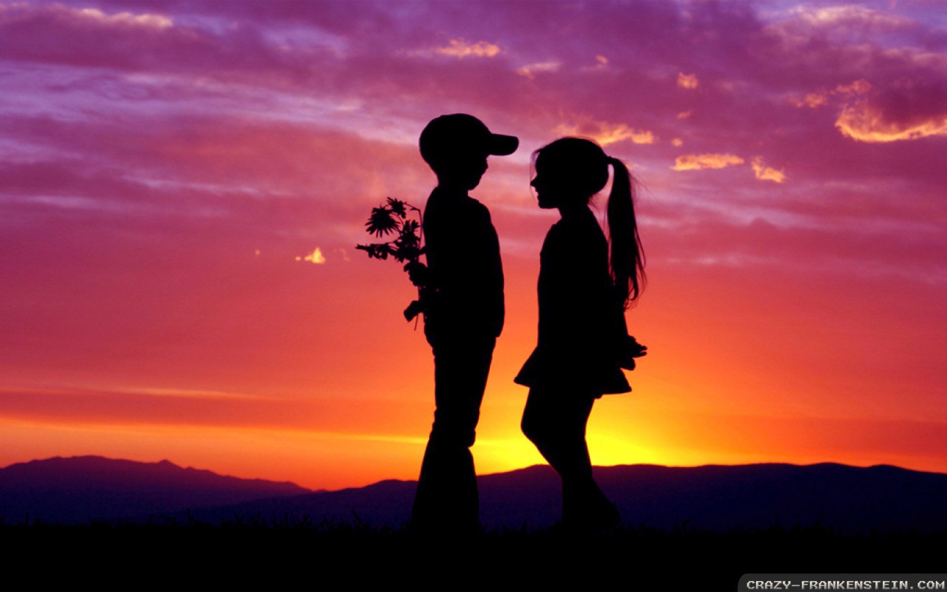 Cute Couple In SunsetWallpapers
