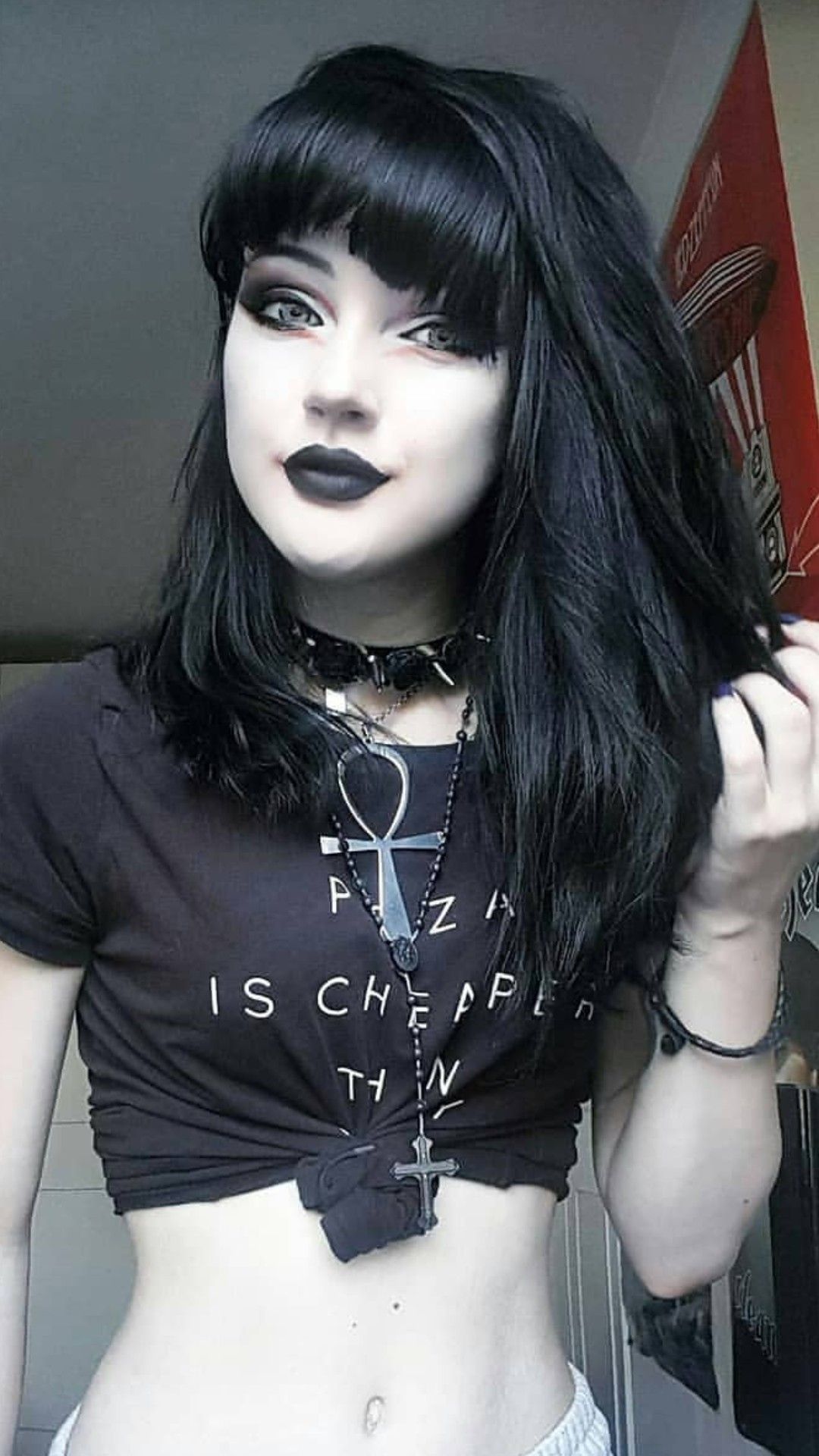 Cute Goth GirlWallpapers