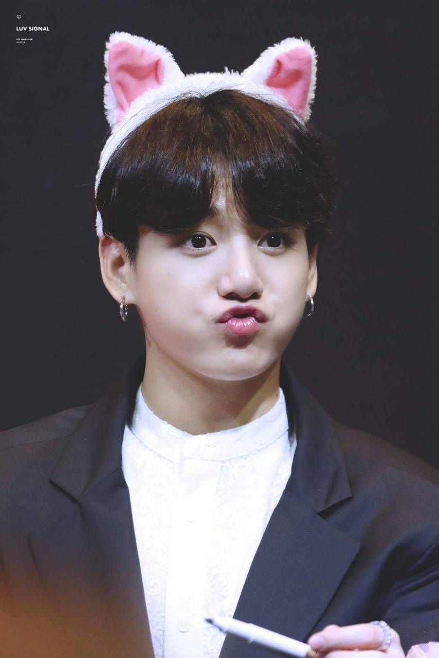 Cute Jung Kook Wallpapers