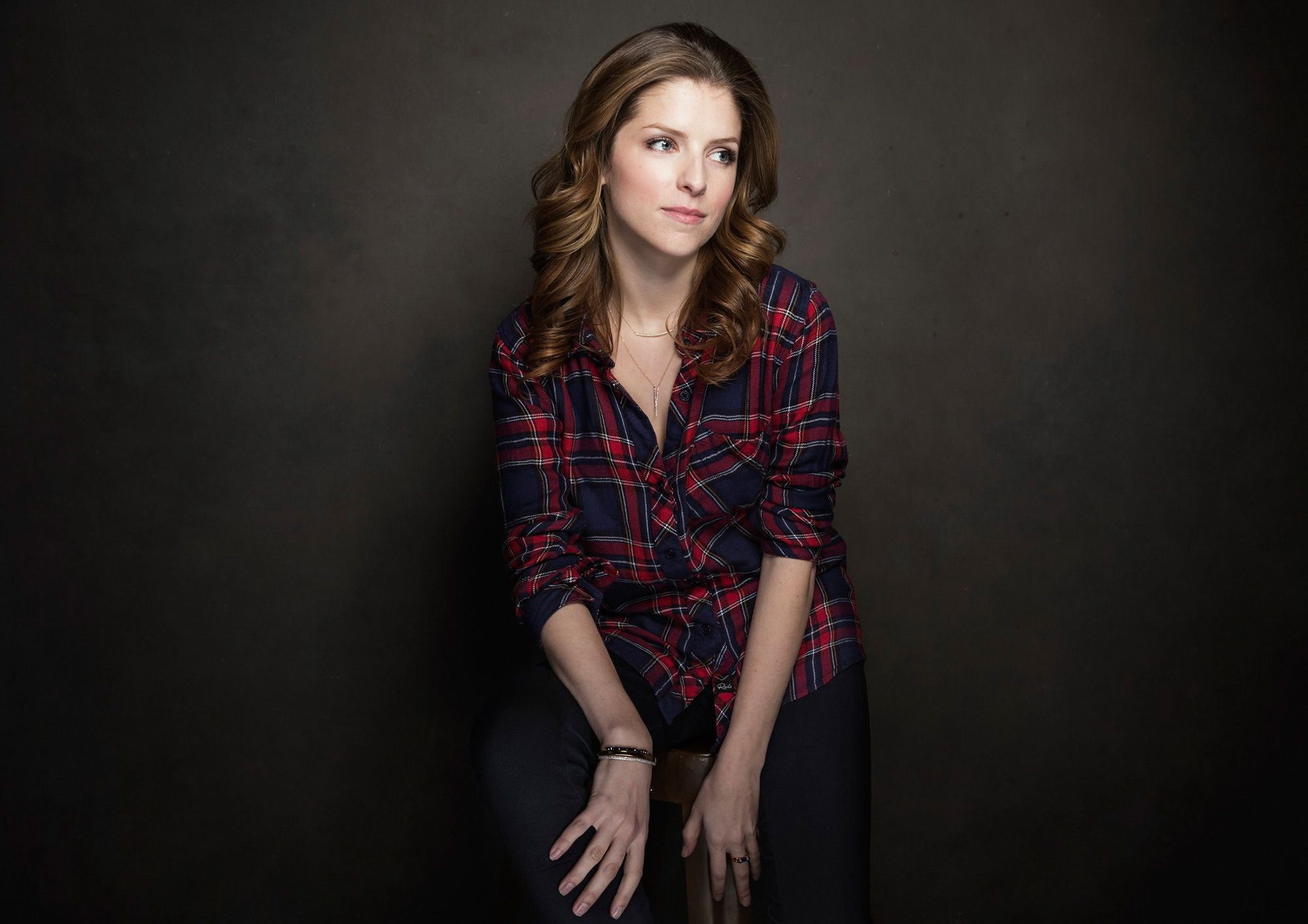 Anna Kendrick Iphone Wallpapers