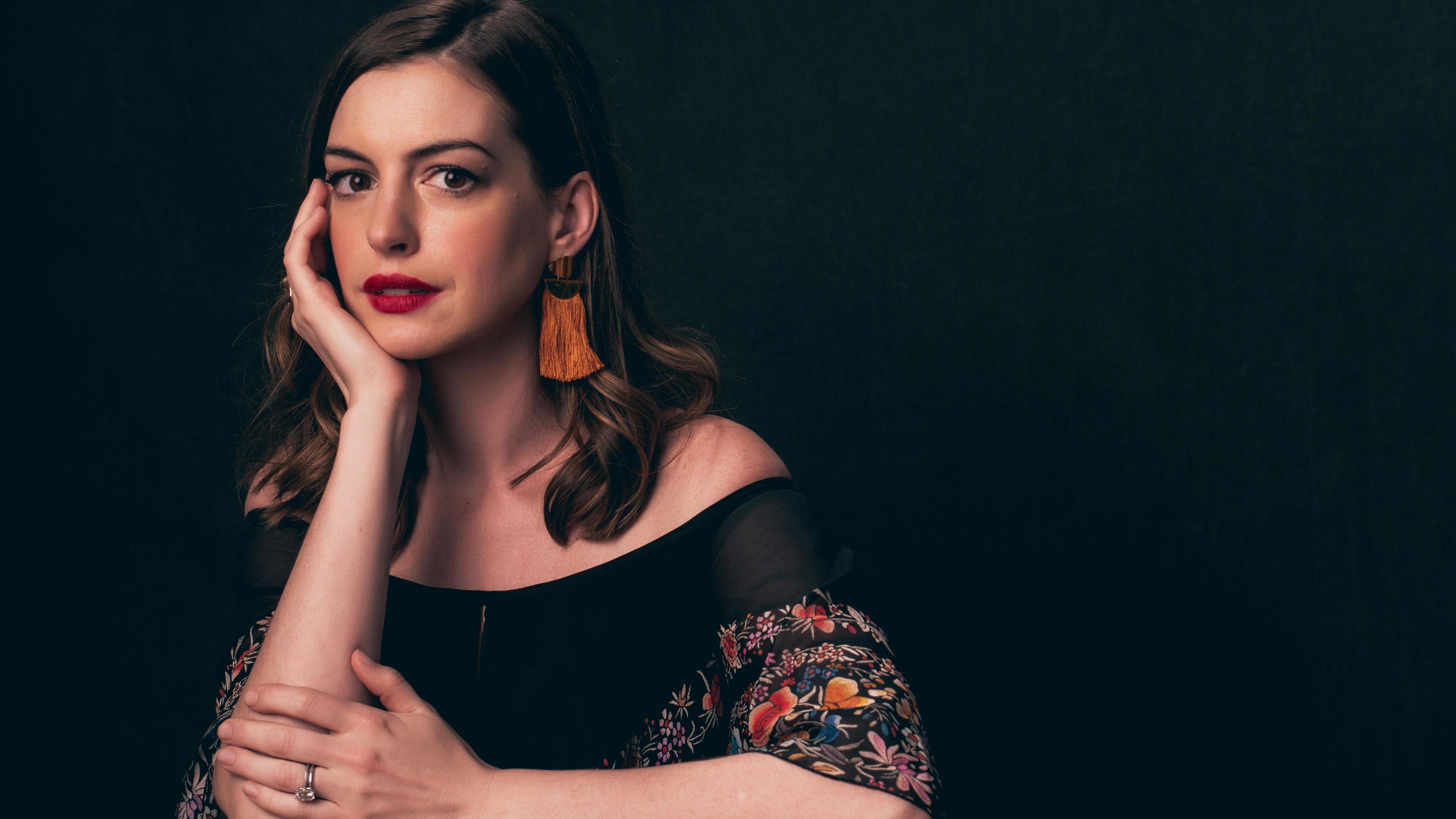 Anne Hathaway Hd Wallpapers