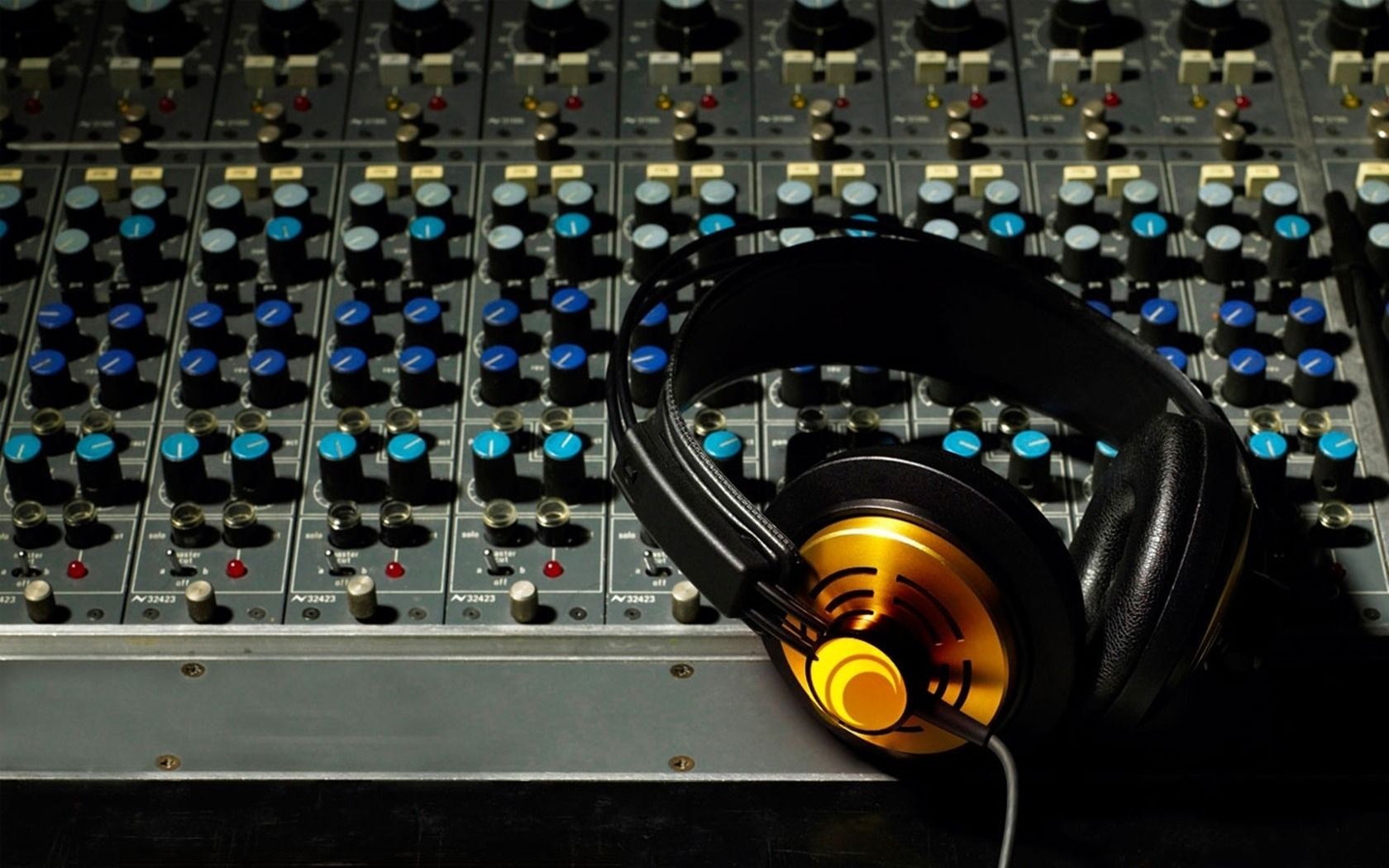 Audio Engineer Wallpapers