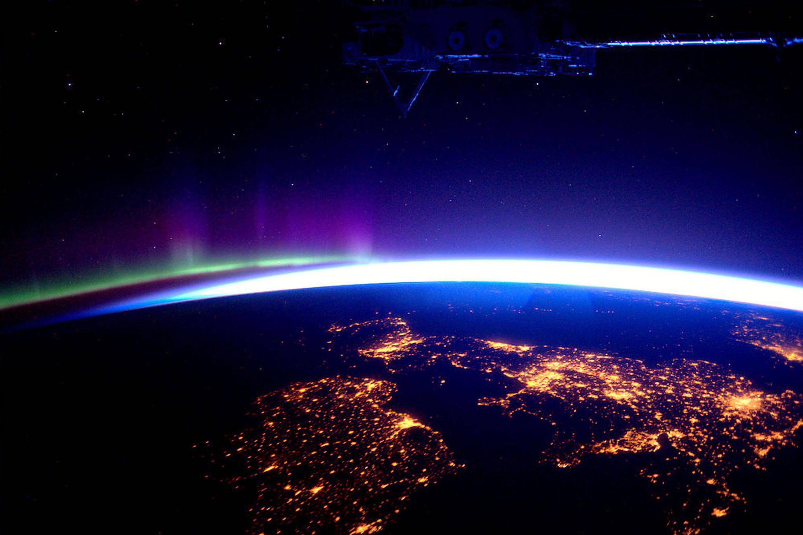 Aurora Borealis From Space Wallpapers