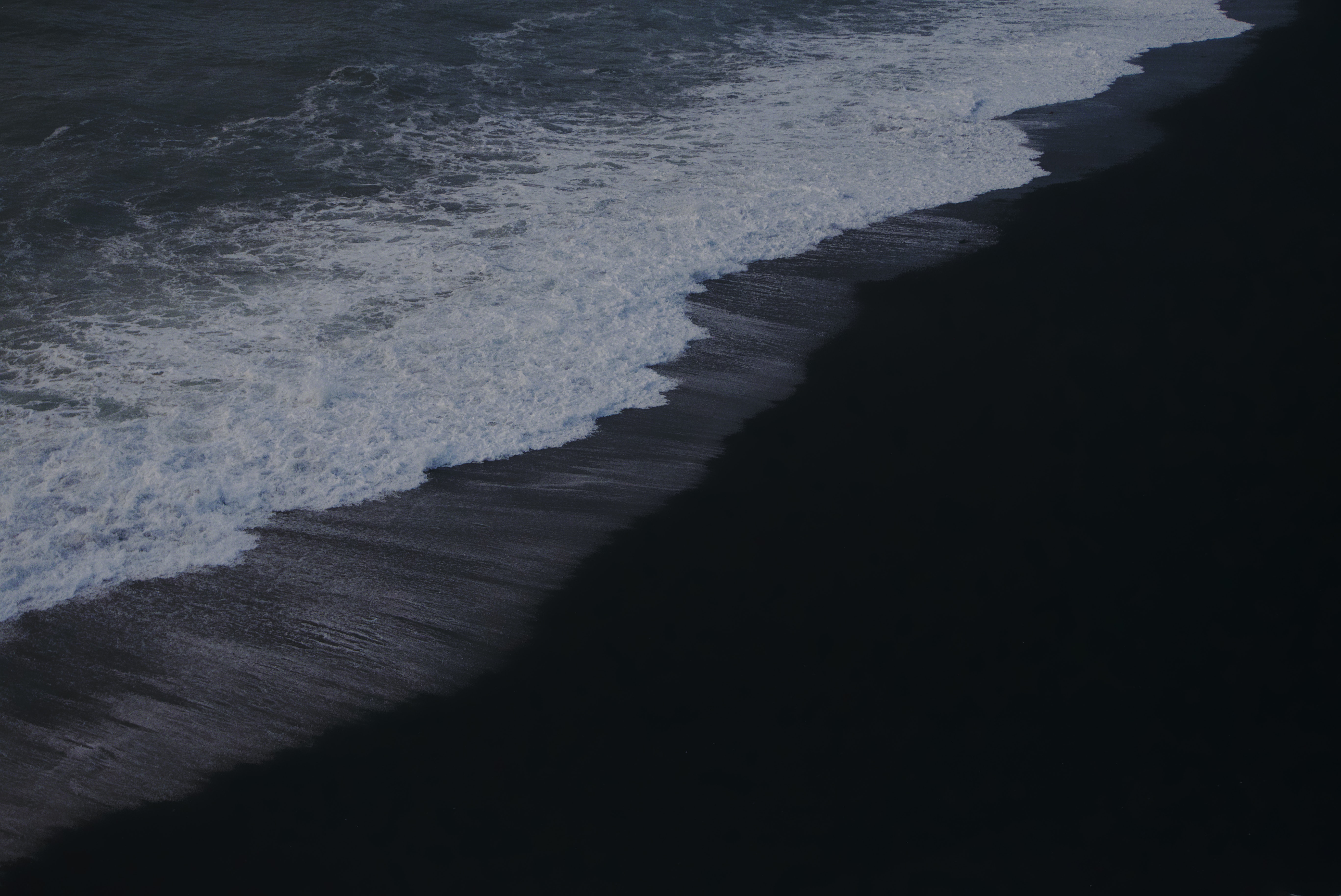 Black Sand Wallpapers