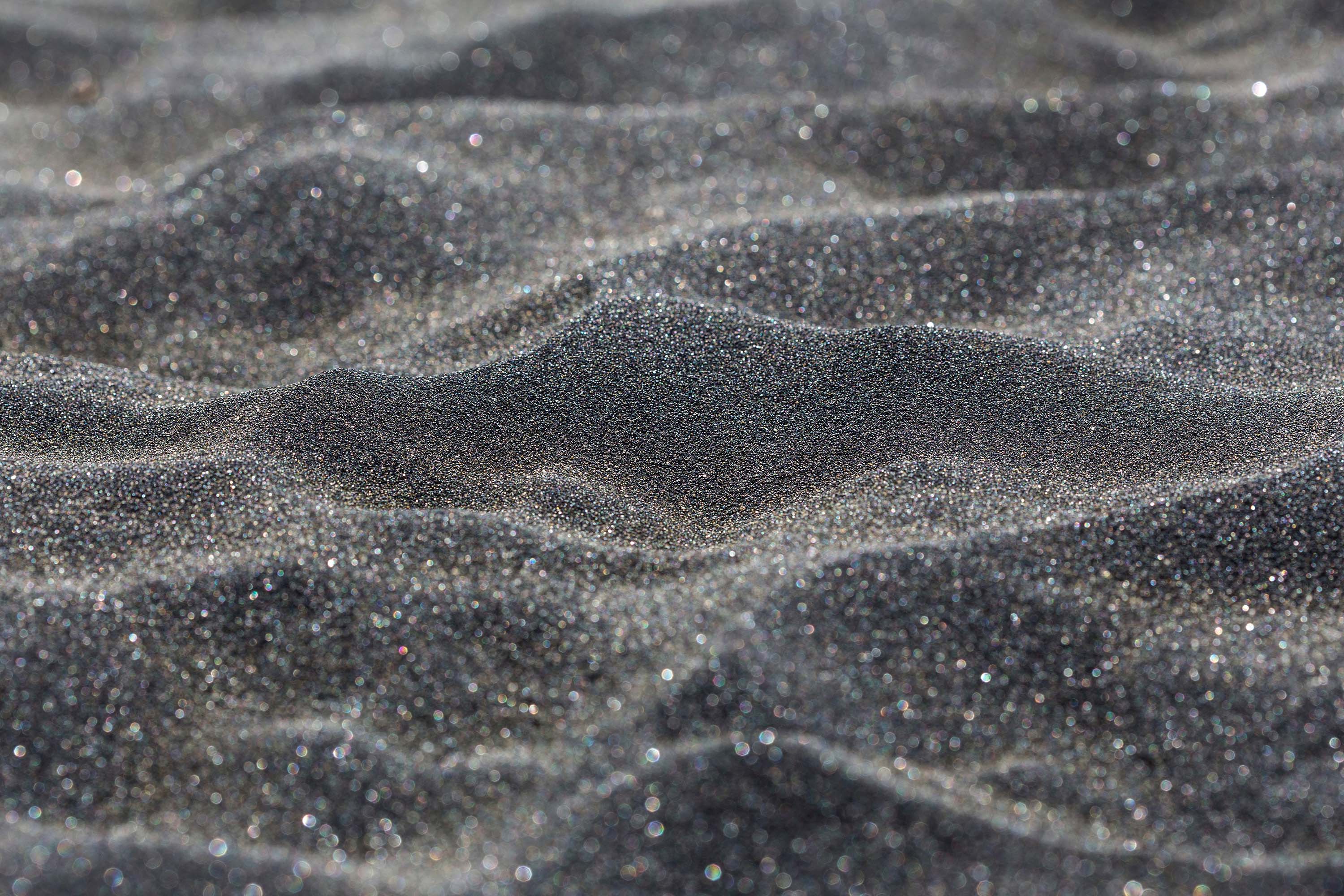 Black Sand Wallpapers