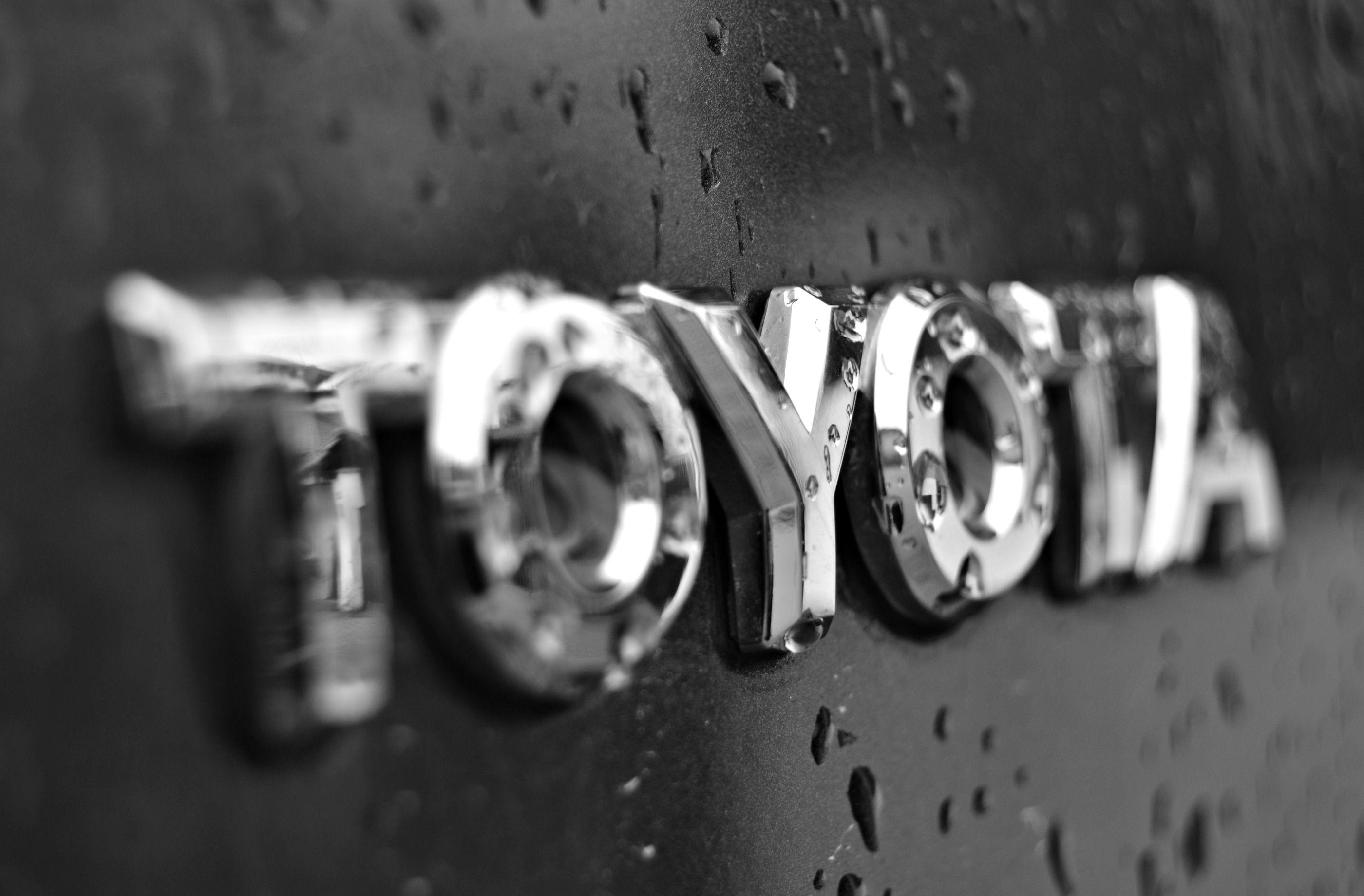 Black Toyota Logo Wallpapers