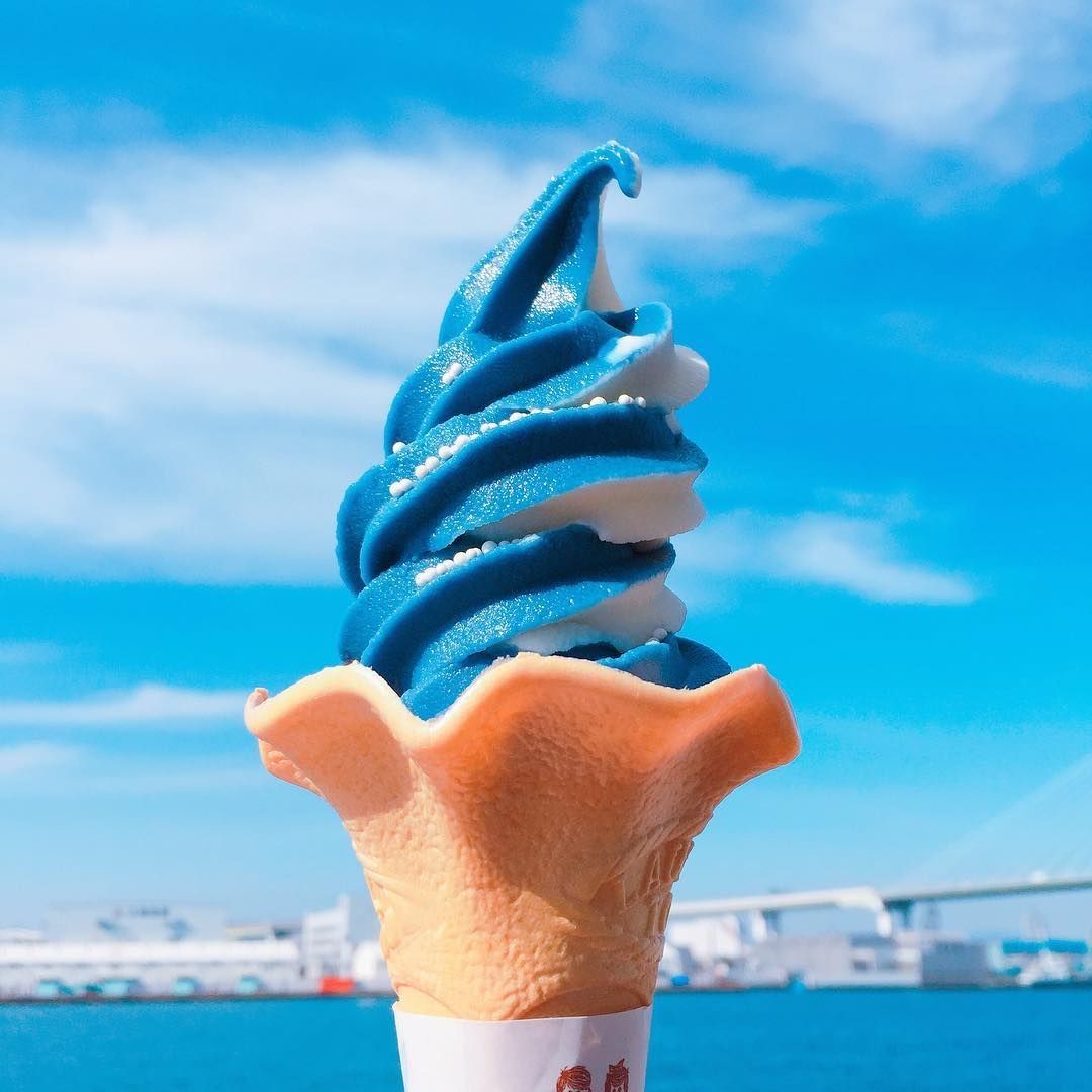 Blue Ice Cream Aesthetic Wallpapers