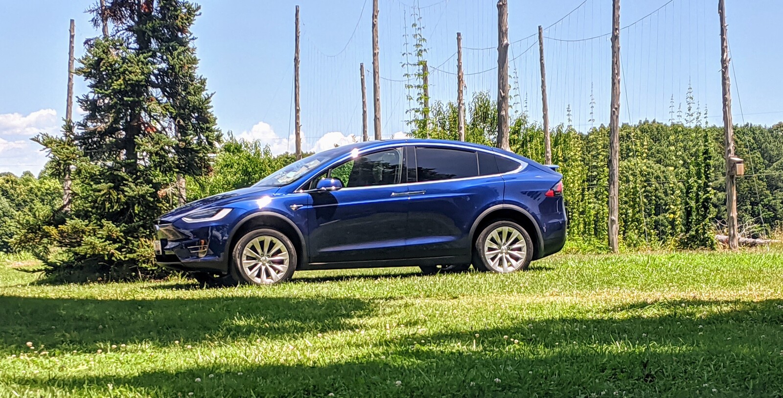 Blue Tesla Model X Wallpapers