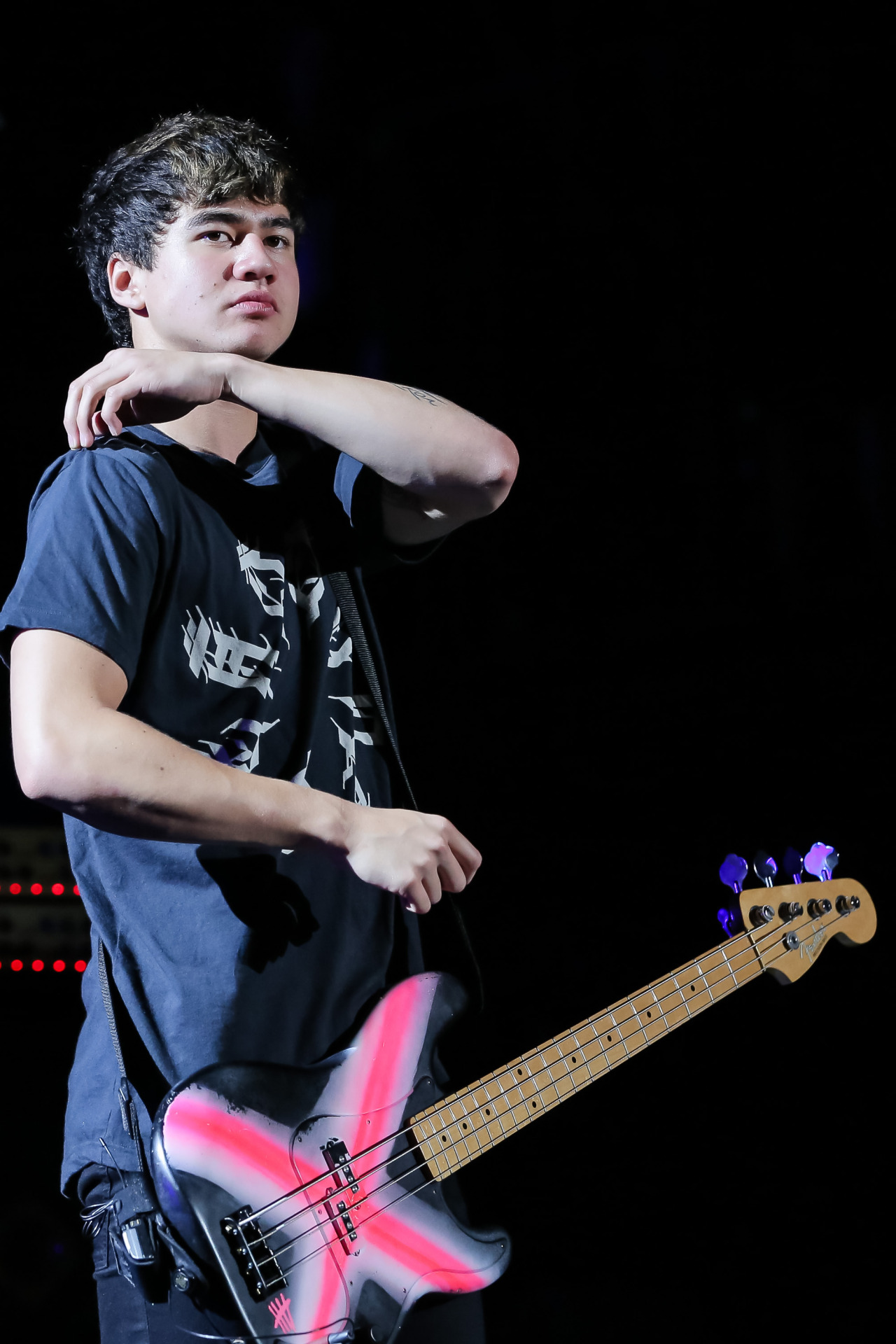 Calum Hood Wallpapers