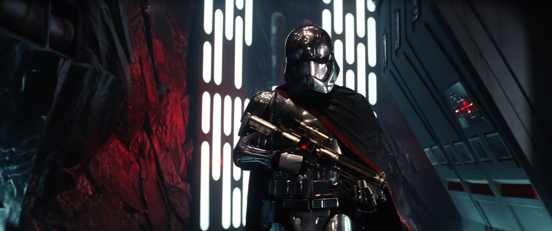 Captain Phasma Wallpapers