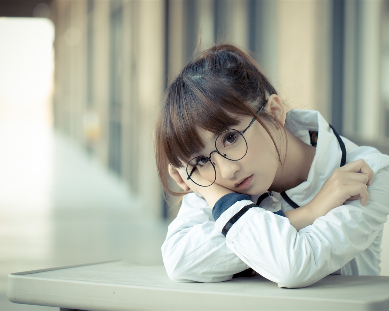 Chinese Girls With Glasses Wallpapers