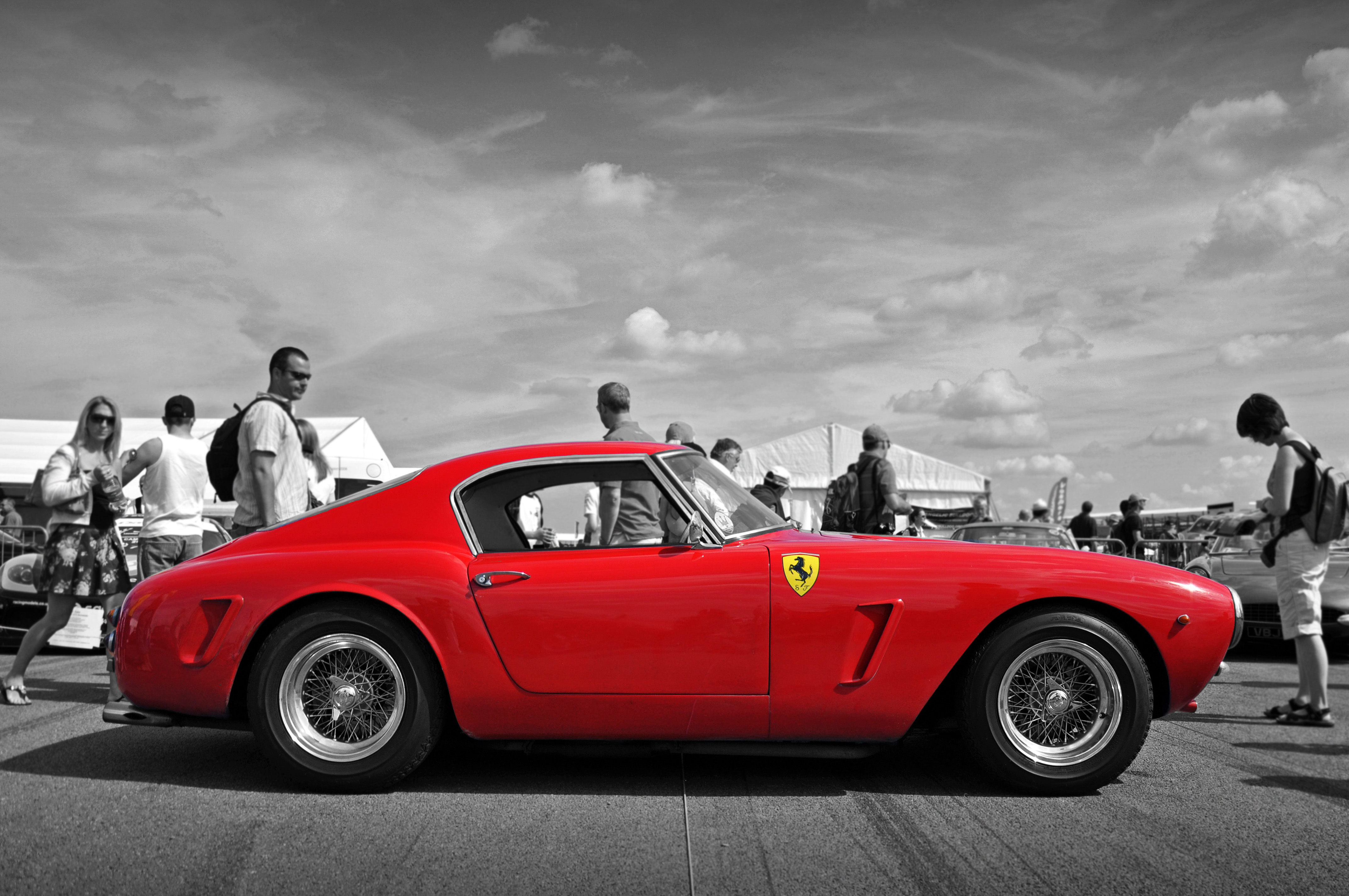 Classic Ferrari Wallpapers