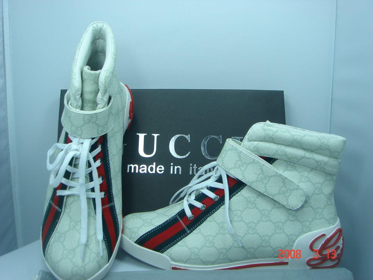 Cute Gucci Shoes Wallpapers