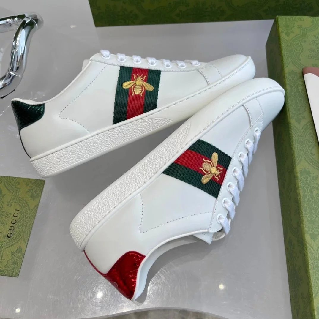 Cute Gucci Shoes Wallpapers