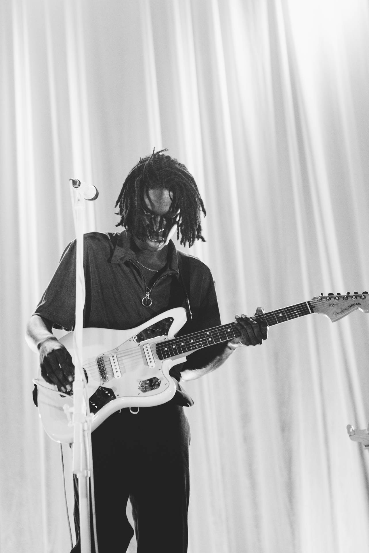 Daniel Caesar Wallpapers