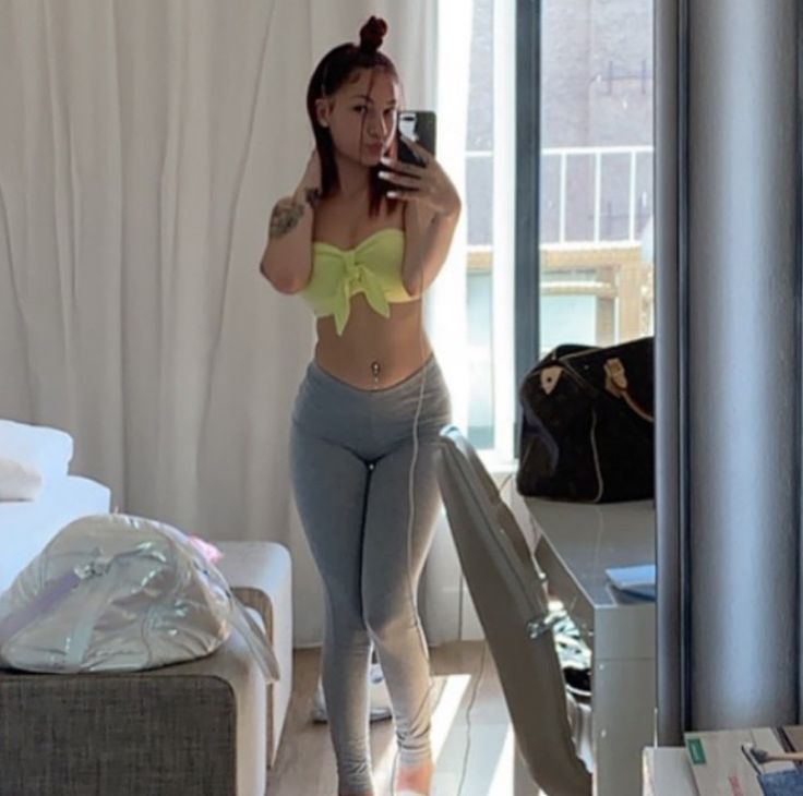 Danielle Bregoli Yoga Pants Wallpapers