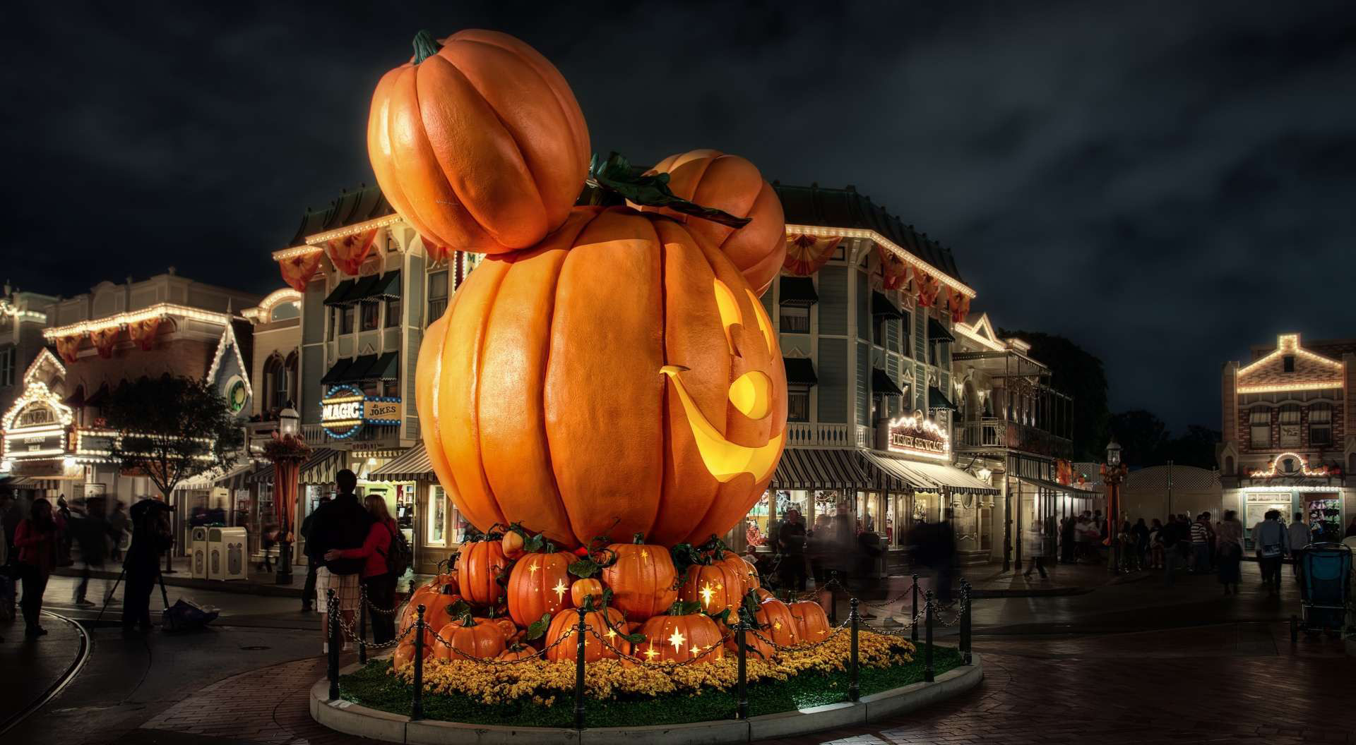 Disney Halloween Desktop Wallpapers