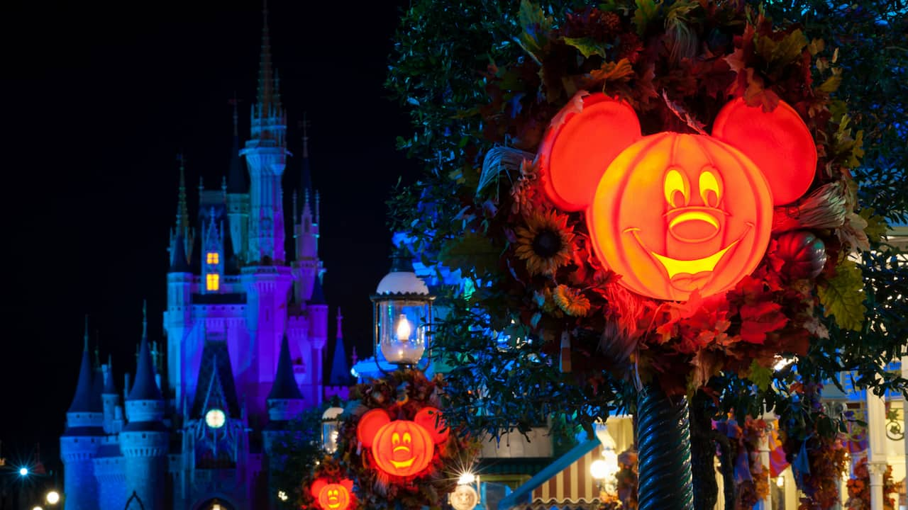 Disney World Halloween Wallpapers