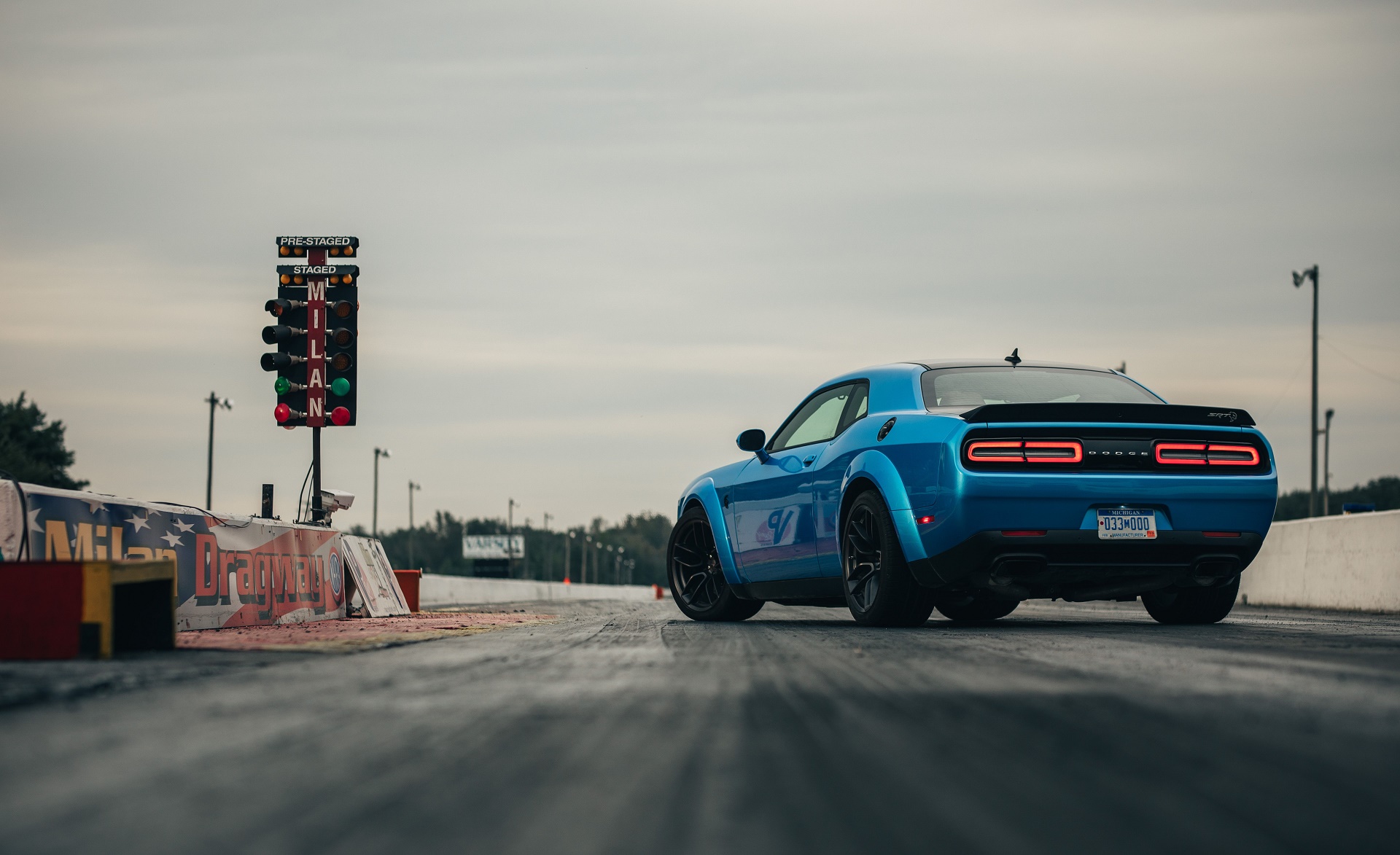 Dodge Hellcat Redeye Wallpapers