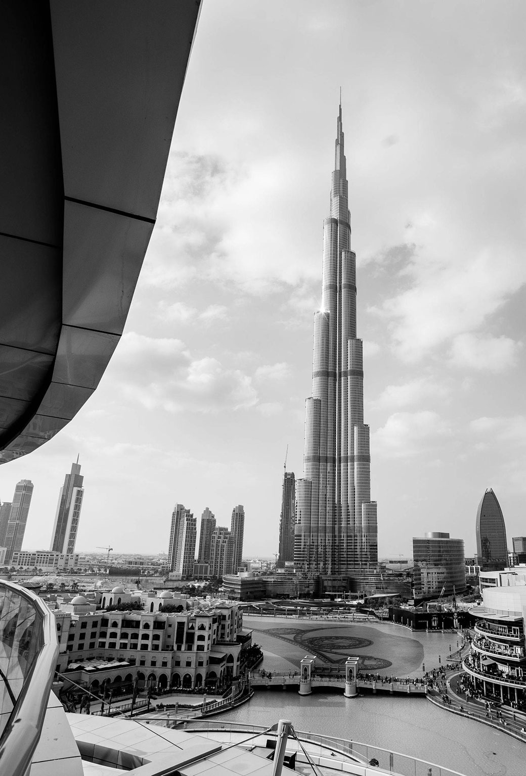 Dubai Black And White Wallpapers