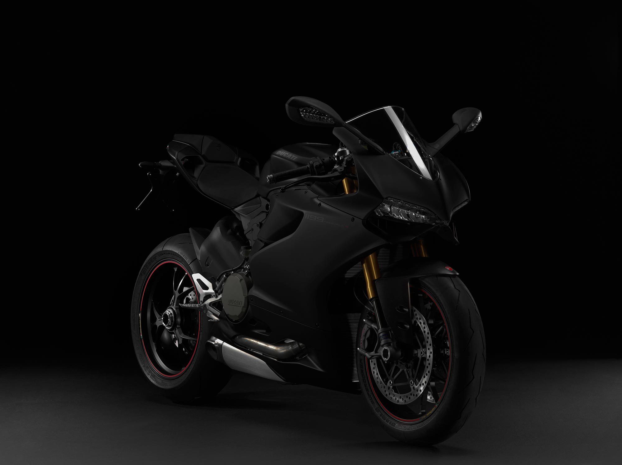 Ducati Panigale V4 Black Wallpapers