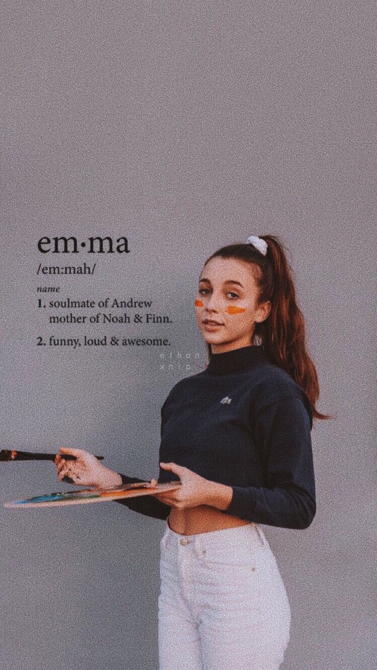 Emma Chamberlain Aesthetic Wallpapers