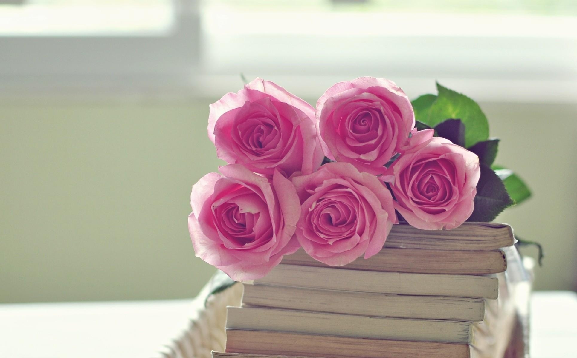 Flowers And Books Wallpapers