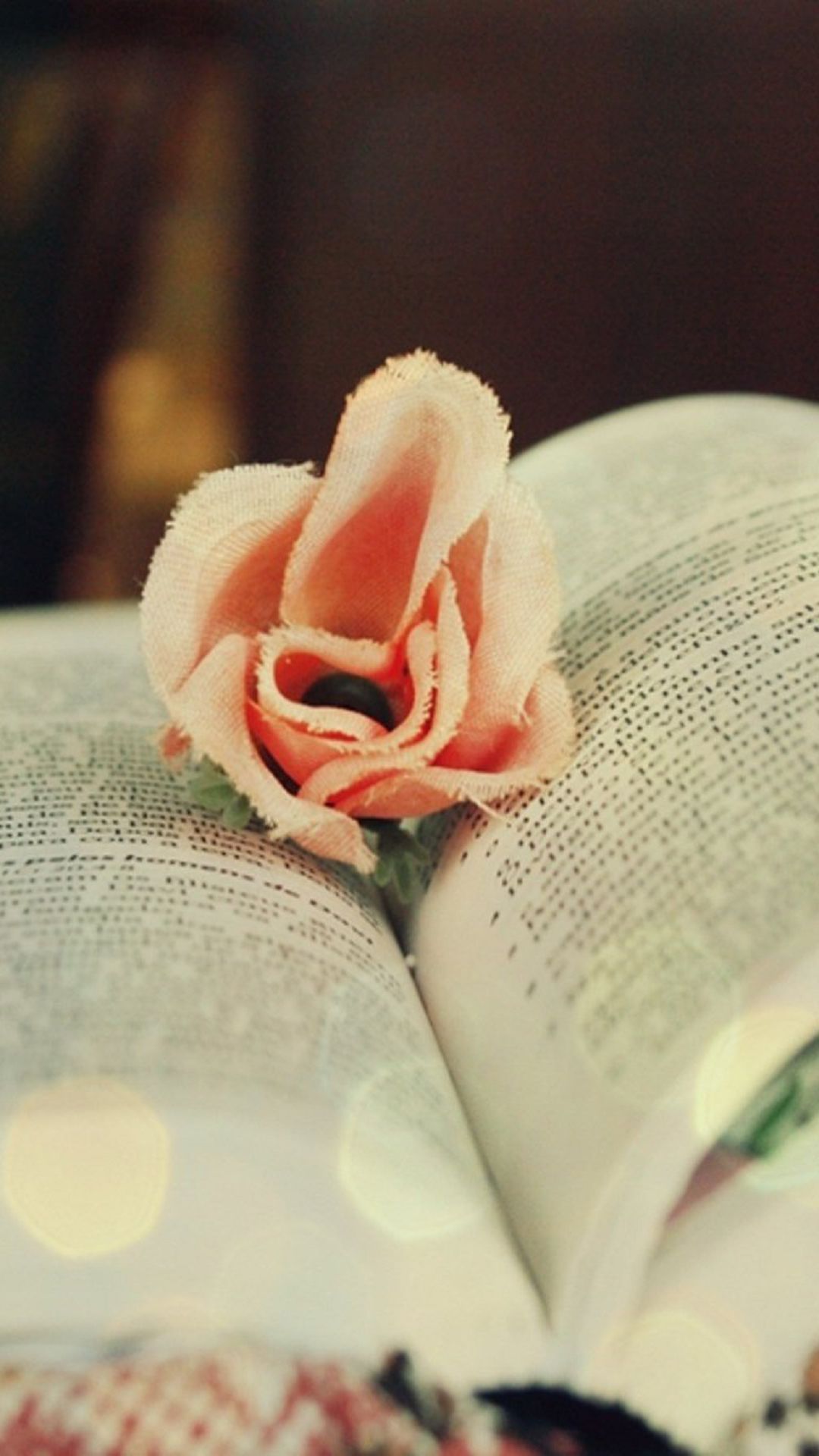 Flowers And Books Wallpapers