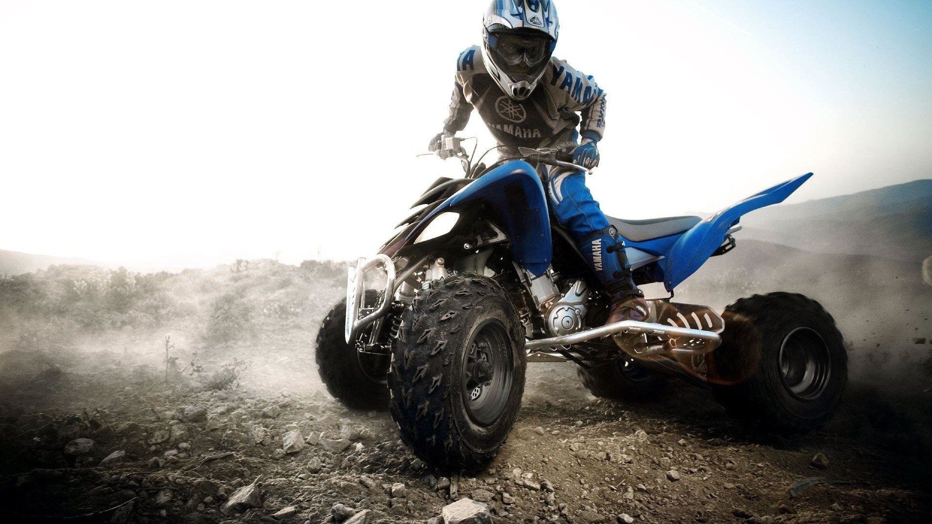 Four Wheelers Wallpapers