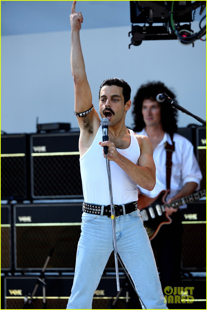 Freddie Mercury At Live Aid Images Wallpapers