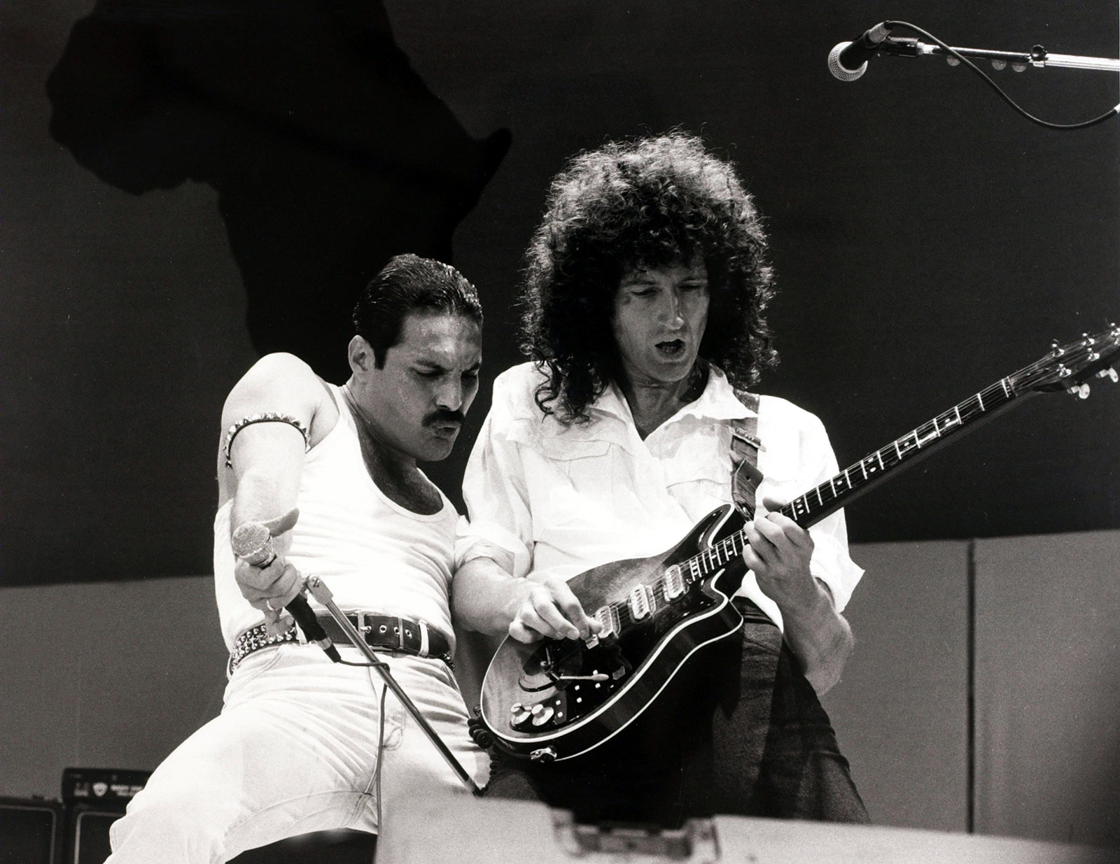 Freddie Mercury At Live Aid Images Wallpapers