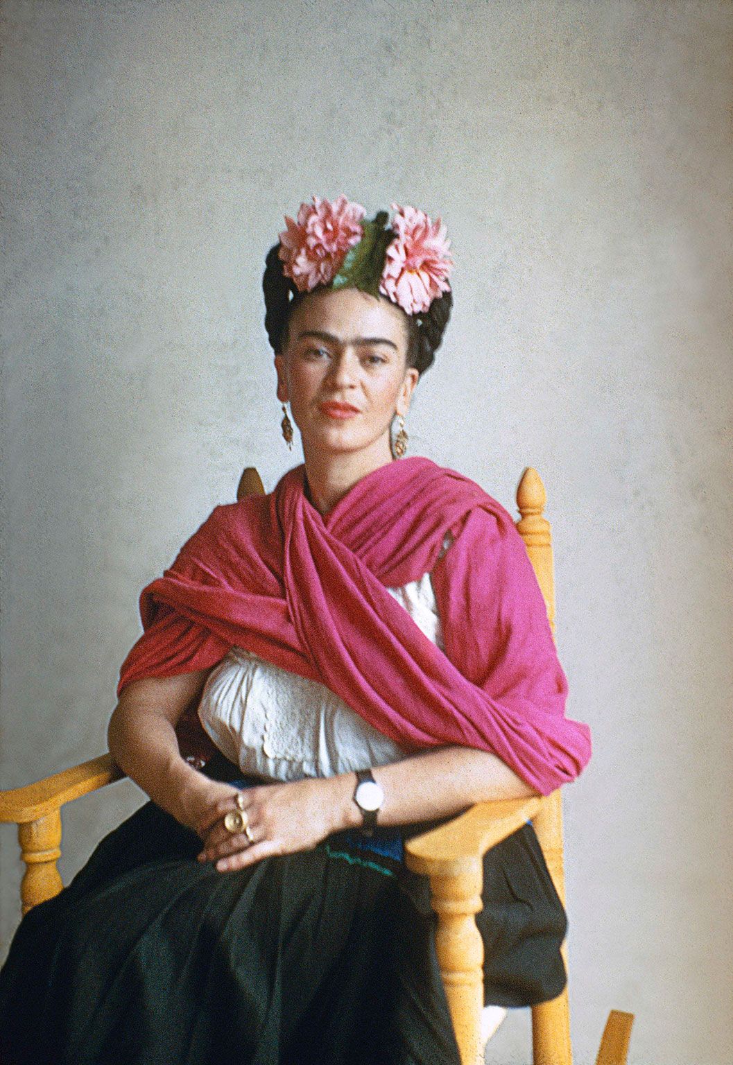 Frida Kahlo Smoking Wallpapers