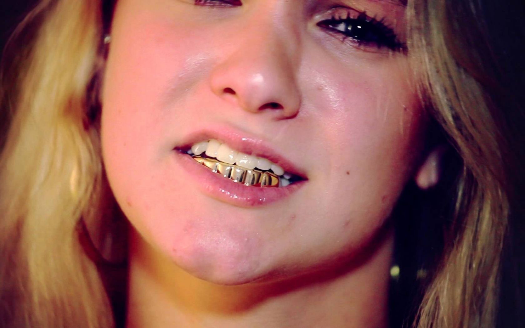 Gold Teeth Wallpapers