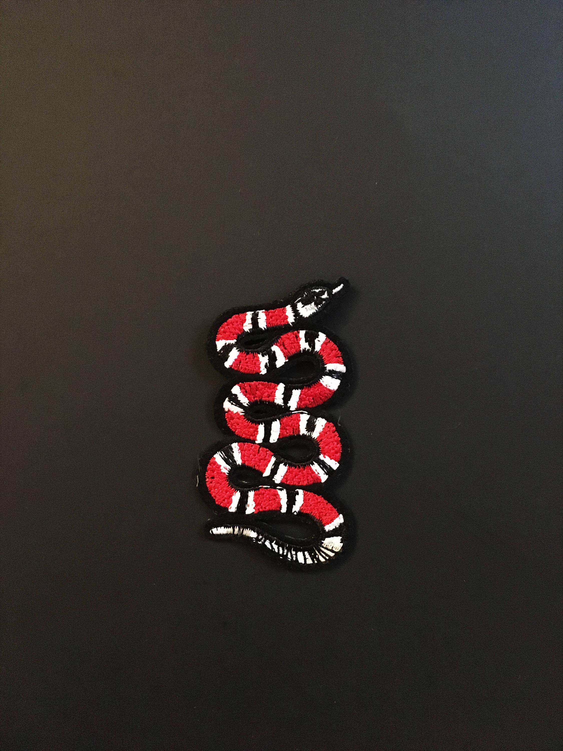 Gucci Red Snake Wallpapers