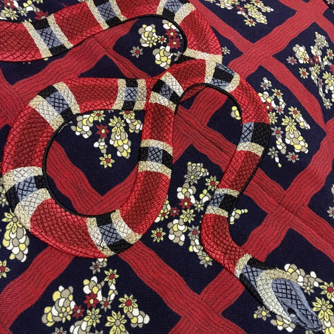 Gucci Red Snake Wallpapers