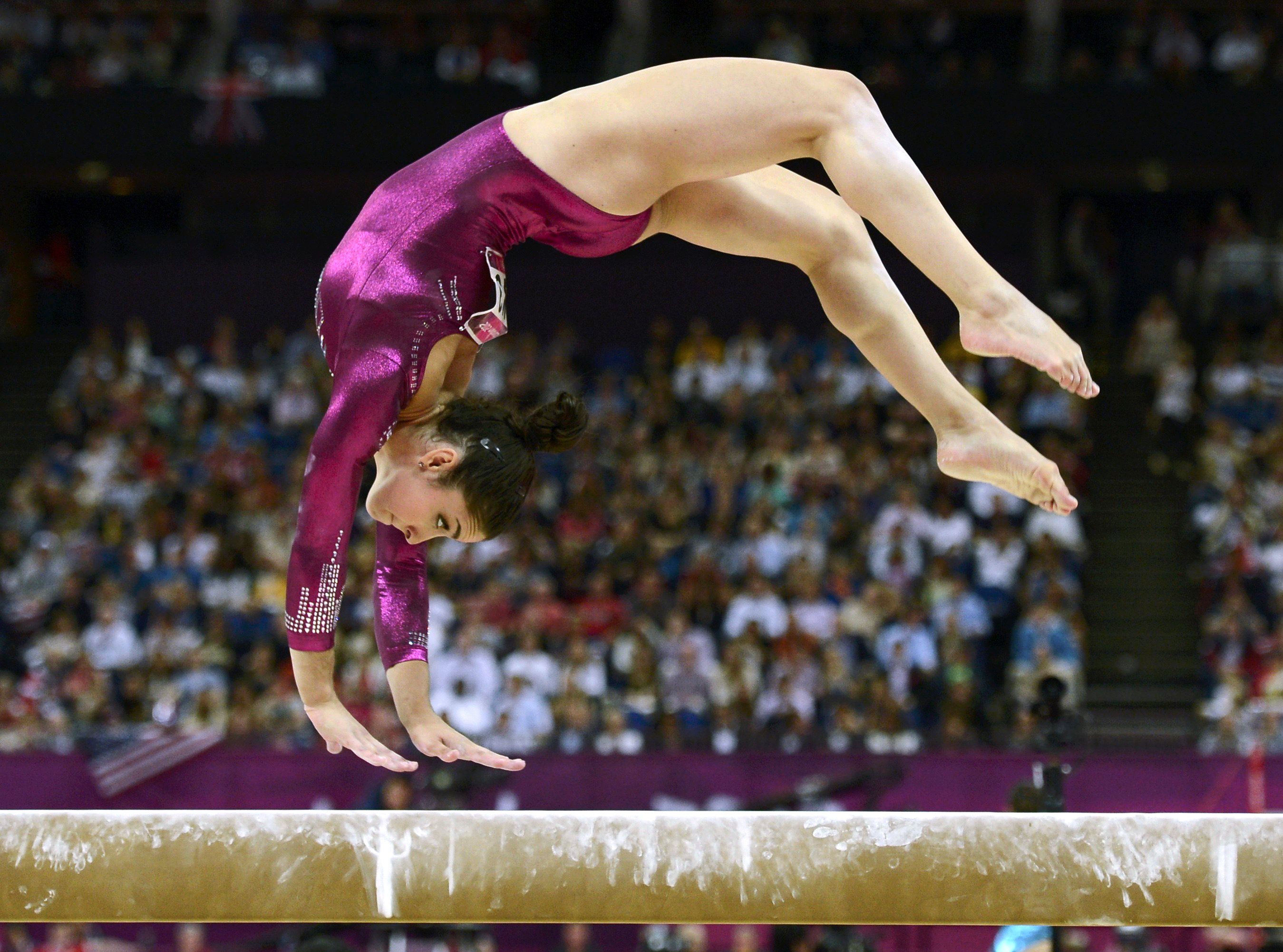 Gymnastics Beam Pictures Wallpapers