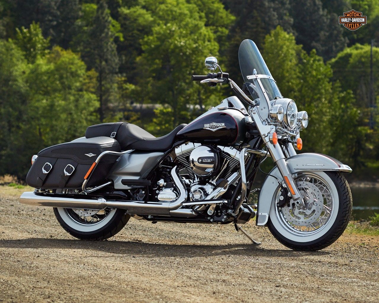 Harley Davidson Road King Wallpapers