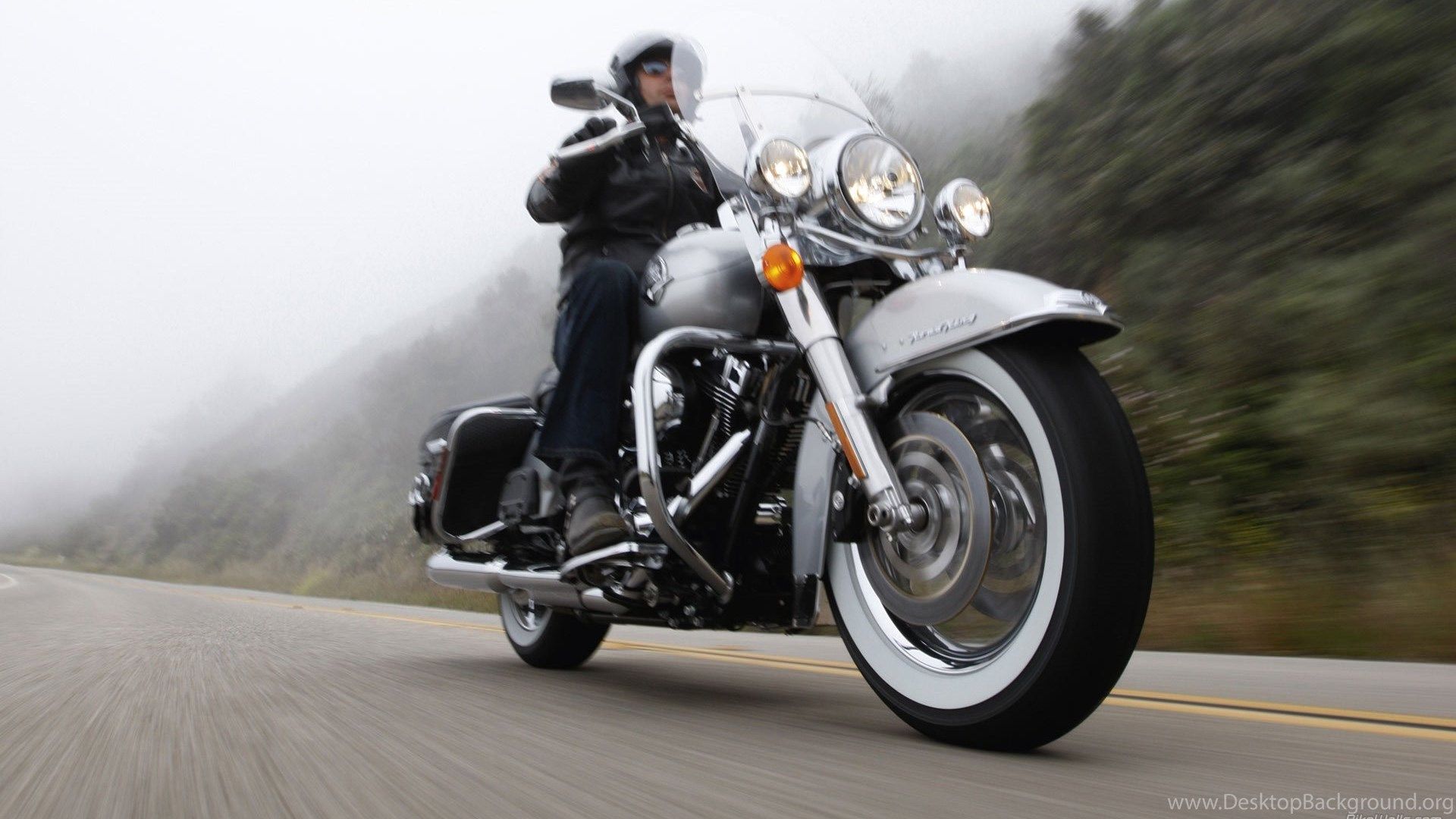 Harley Davidson Road King Wallpapers