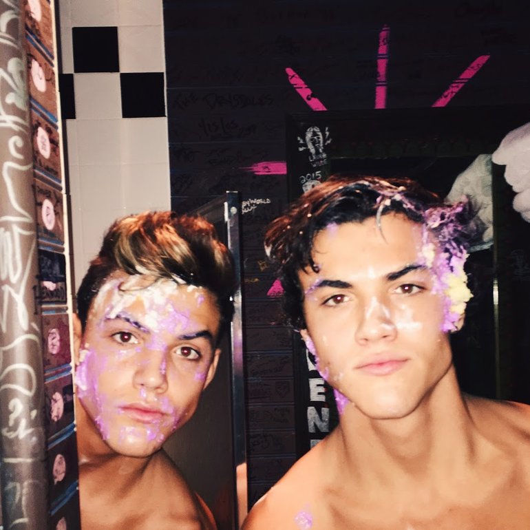 Images Of The Dolan Twins Wallpapers