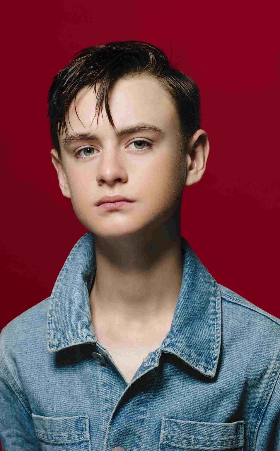 Jaeden Martell Cute Wallpapers