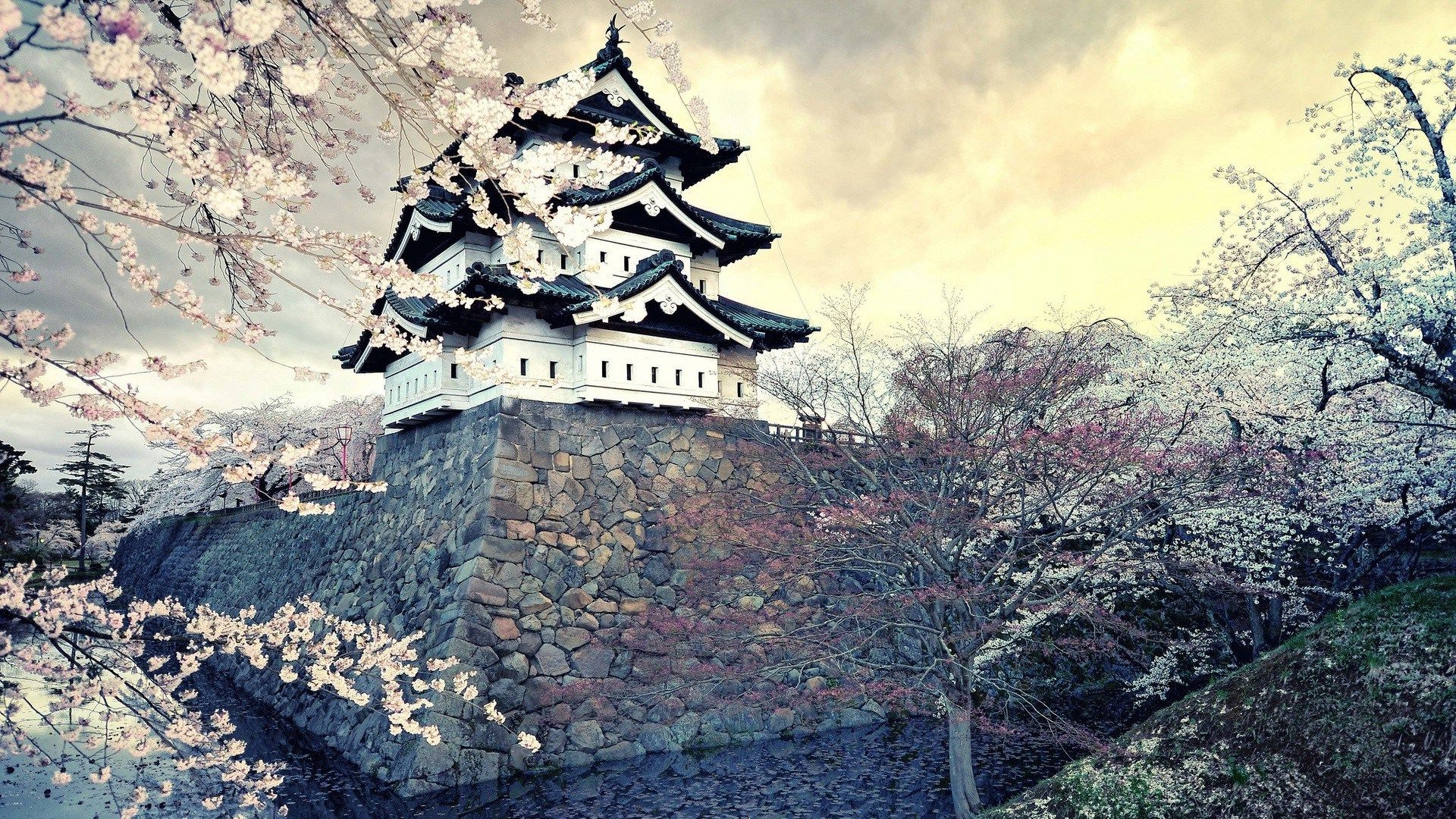 Japanese City Landscape Wallpapers