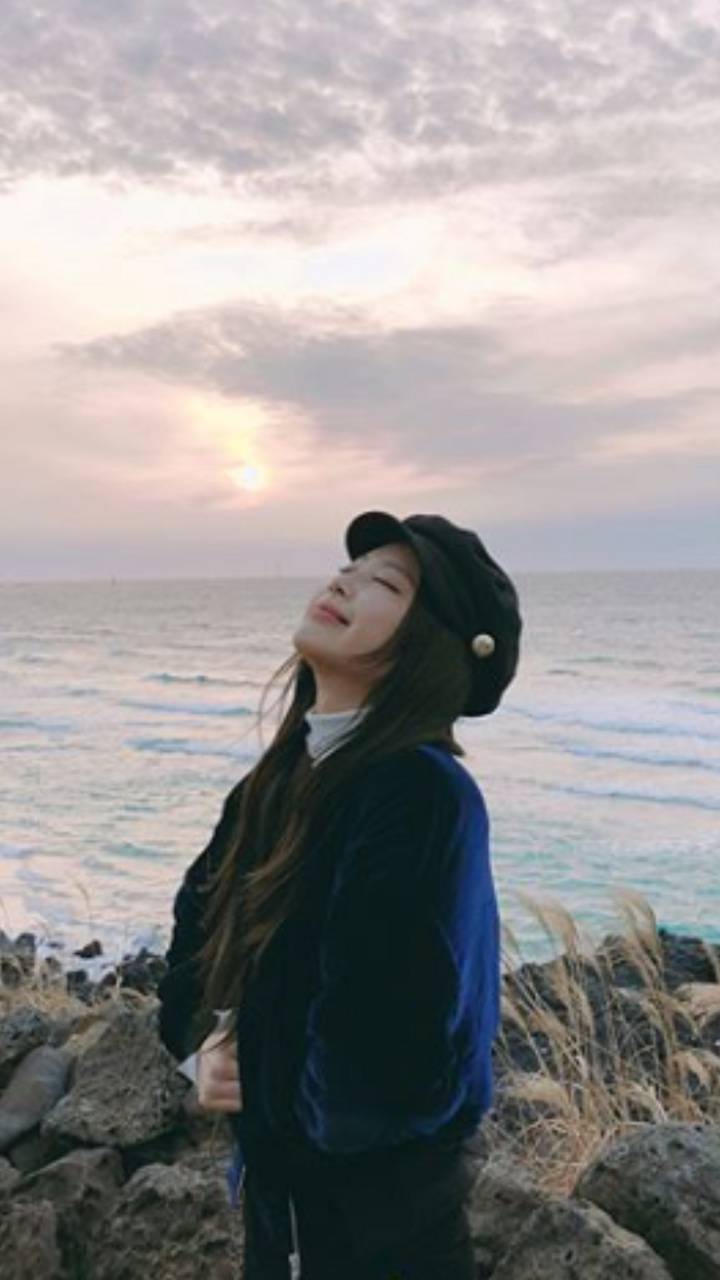 Jennie Iphone Wallpapers