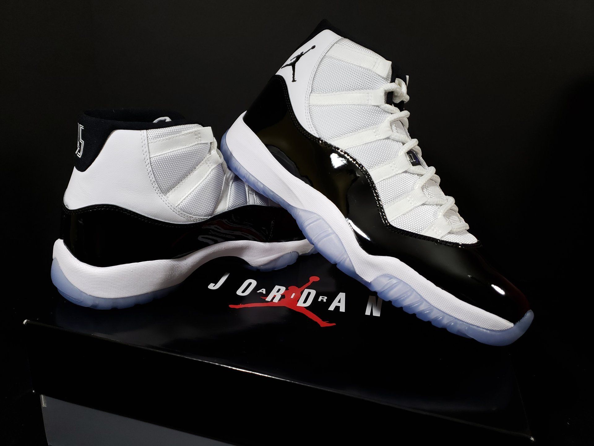 Jordan 11 Concord Wallpapers